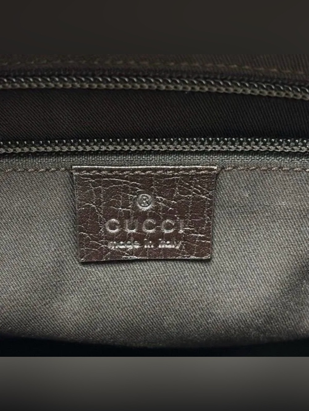 Gucci GG Supreme Canvas Crossbody Messenger Bag - Picture 11 of 12